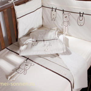 Как выбрать кровать-манеж для новорожденного?
