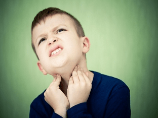 Чем лучше и как правильно лечить тонзиллит у ребенка?
