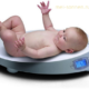 Как измеряется вес новорожденного?
