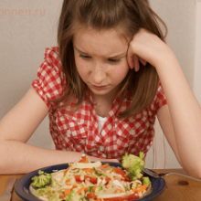 Почему ребенок подросток отказывается от еды?