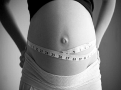 Пупочная грыжа при беременности — что делать, симптомы, как рожать, бандаж