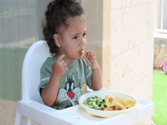 Как кормить детей в возрасте от года до полутора лет?