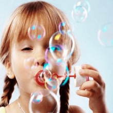 Как сделать мыльные пузыри дома?