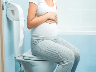 Запор при беременности: причины и методы устранения