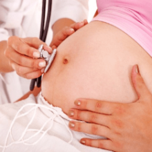 Почему при беременности бывает маловодие и какими последствиями оно опасно?
