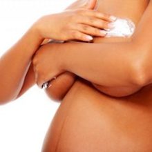 Почему соски молочных желез меняют цвет, болят и чешутся при беременности?
